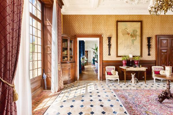 Vente Château Curzay-sur-Vonne 80 Pièces 3400 m²