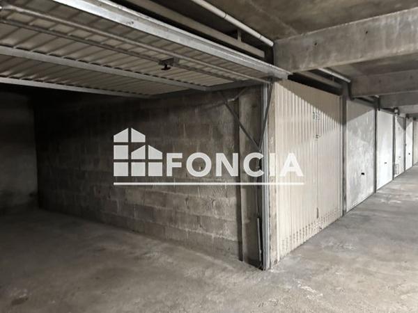 Location Parking - 11 RUE DU PROFESSEUR PATEL Lyon 69009