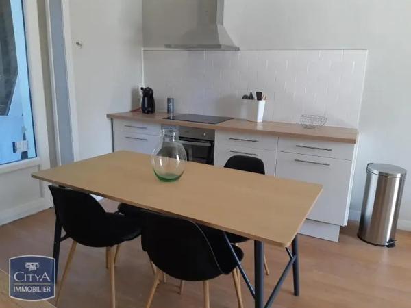 Appartement à louer 3 pièces 48m² Tulle (19000)
