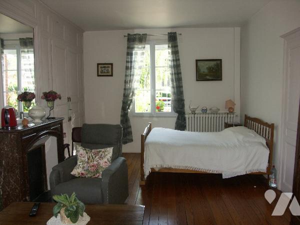 Maison centre VAL DE SCIE, commerces, collège et gare à proximité