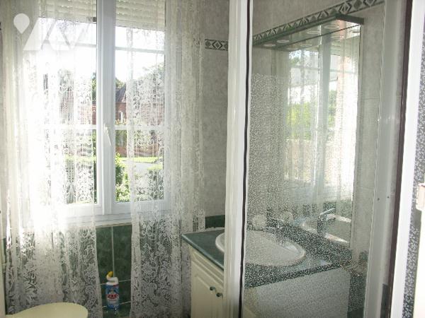 Maison centre VAL DE SCIE, commerces, collège et gare à proximité