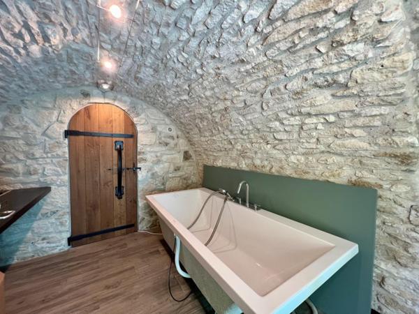 Vente / Maison avec dépendance à Fontenay-Saint-Père (78440)
