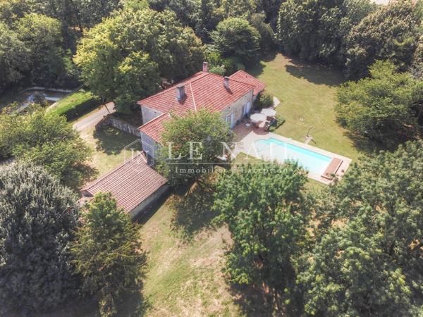 Confortable demeure familiale proche d'Agen (Lot-et-Garonne)