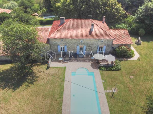 Confortable demeure familiale proche d'Agen (Lot-et-Garonne)