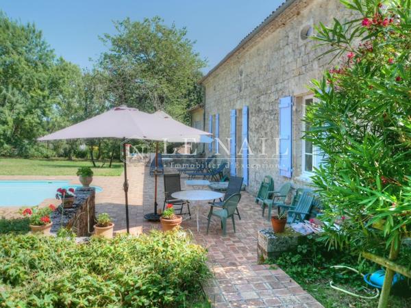 Confortable demeure familiale proche d'Agen (Lot-et-Garonne)