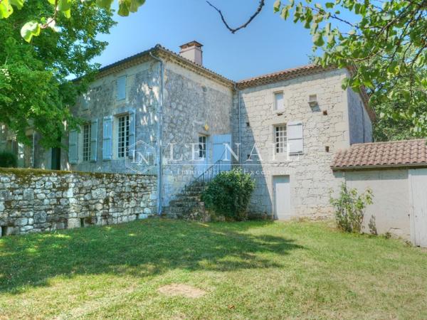 Confortable demeure familiale proche d'Agen (Lot-et-Garonne)