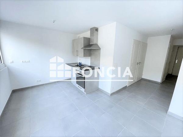 Location Appartement 2 pièces 52.28 m² - 50 AVENUE DU PRADO BAT B Marseille 13006