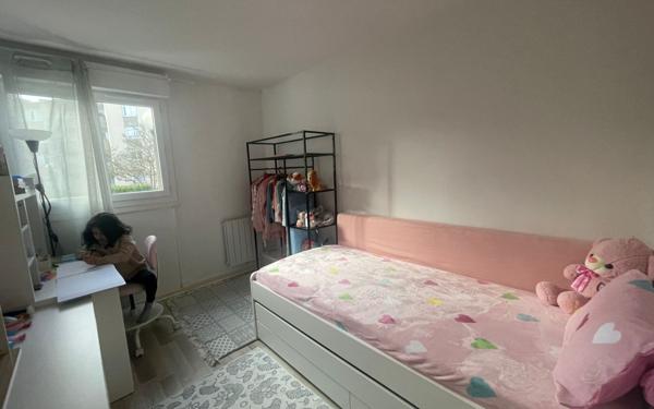 Appartement à vendre    3 pièces •  Montigny-le-Bretonneux