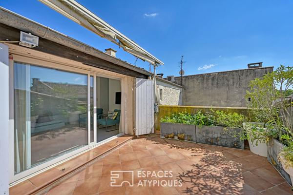 Charmant appartement dernier étage avec terrasse quartier Révolution