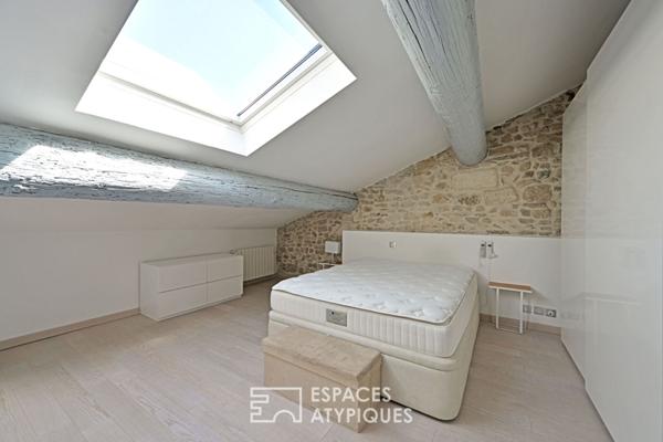 Charmant appartement dernier étage avec terrasse quartier Révolution