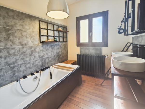 Mauvezin (32120) Maison de village T6 de 137m2 - Saint-Sauvy