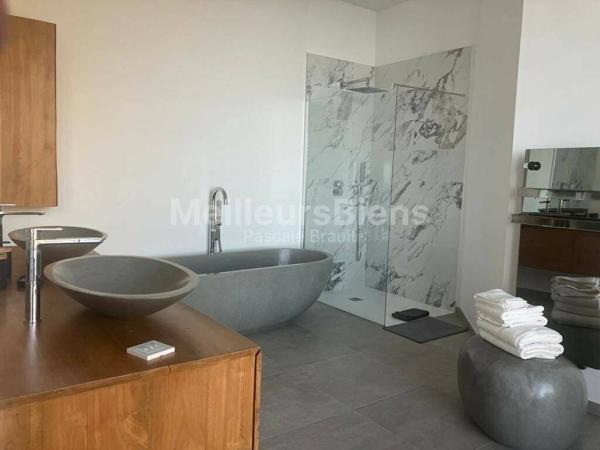 Vence, Villa d’exception  entre montagne et mer