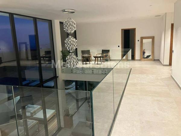 Vence, Villa d’exception  entre montagne et mer