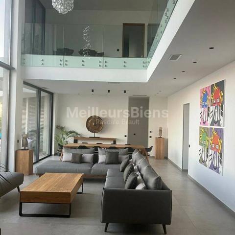 Vence, Villa d’exception  entre montagne et mer