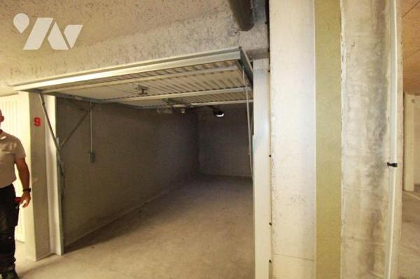 Garage fermé dans une résidence de standing Avenue de la mer à Malo

 Le bien dispose d'une s...