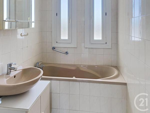 Appartement F4 à vendre  4 pièces - 75,82 m 2   ST MAX  - 54
