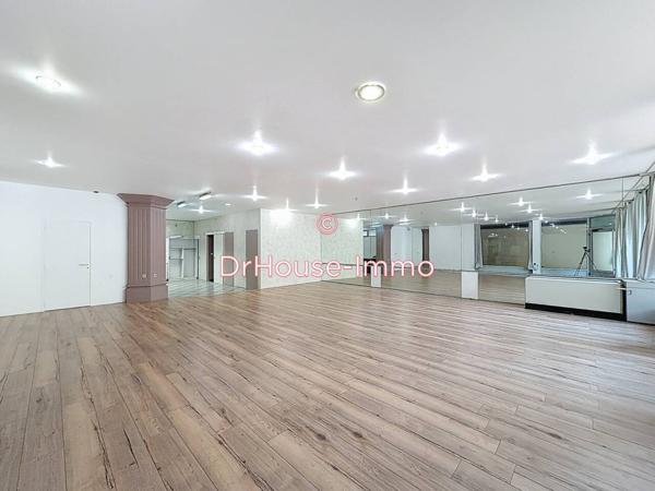 Commerce à vendre de 140 m²