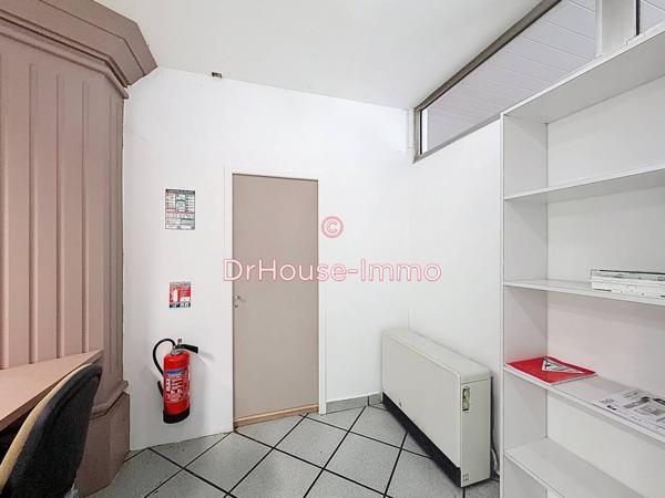 Commerce à vendre de 140 m²