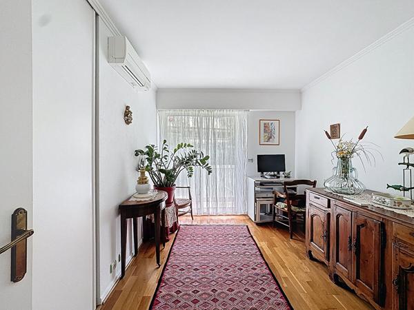 À vendre : Appartement 3 pièces à Antibes - 575250 €