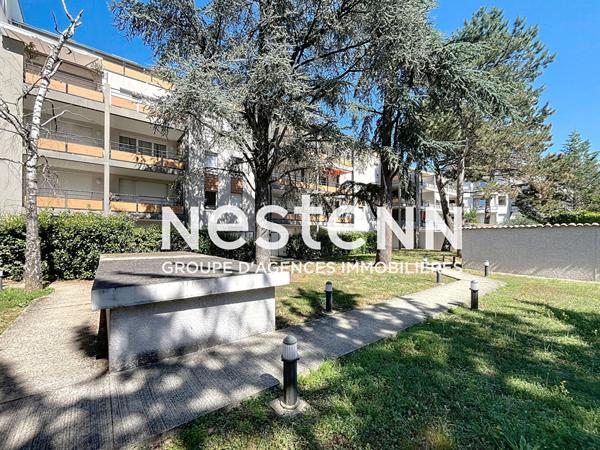 VENDU LOUE - Appartement T2 lumineux avec terrasse et parking en sous sol - Copropriété récente - Secteur Eglise - 69500 BRON