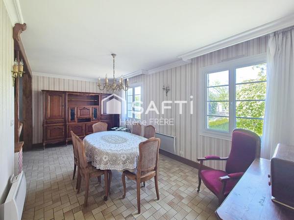 Joli pavillon avec jardin