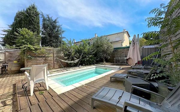 Maison à vendre    7 pièces • 157 m2 Roussillon