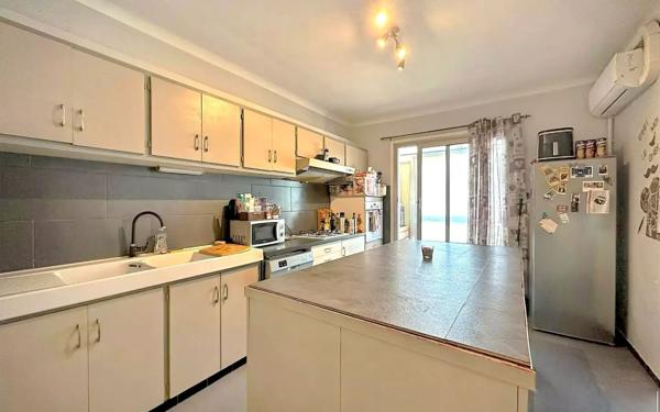 Maison à vendre    7 pièces • 157 m2 Roussillon