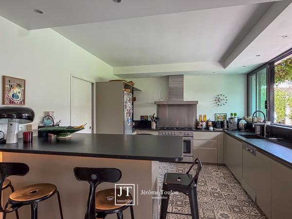 Maison 5 pièce(s) 3 chambre(s) 204 m²