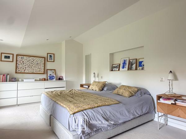 Maison 5 pièce(s) 3 chambre(s) 204 m²