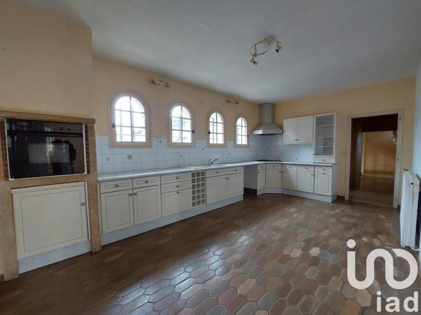 Maison 7 pièces de 200 m² à Carignan-de-Bordeaux (33360)