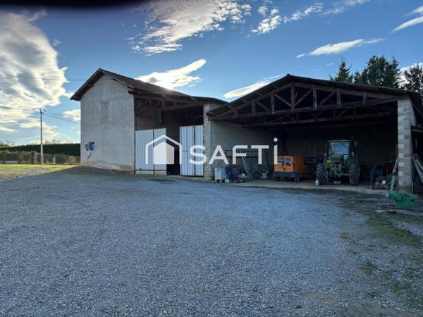 Corps de ferme landais avec dépendances et vue sur les Pyrénées