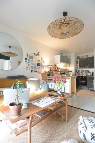 Secteur VAUBAN - Appartement avec extérieur avec vue sur NOTRE DAME DE LA GARDE dans résidence avec ascenseur