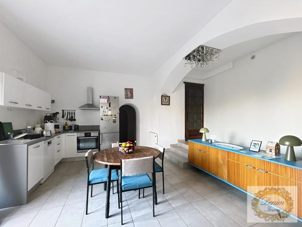Nîmes (30000) Appartement en rez-de-jardin P3 95m2 avec terrasse et 2 places de parking