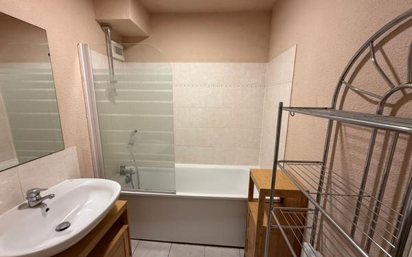 Appartement à vendre    3 pièces • 57,70 m2 Vaux-sur-Mer