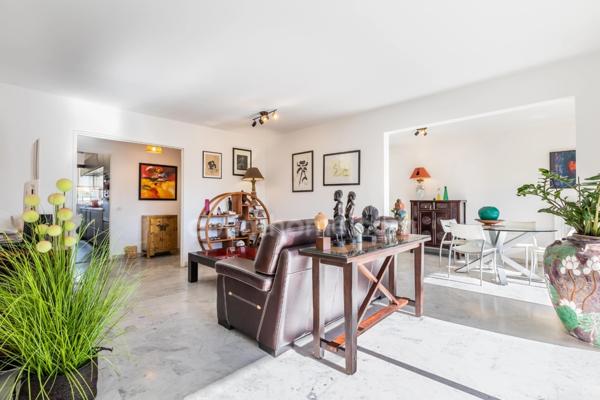 Appartement - 5 pièces 111 m2 - Terrasse - Cave - Garage - Piscine - Tennis - Parc - Proche Parc Montcalm - Tram Ligne 5