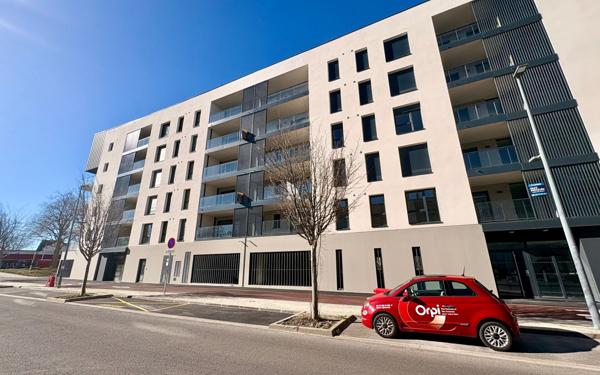 Appartement à louer    5 pièces • 103,96 m2 Caen