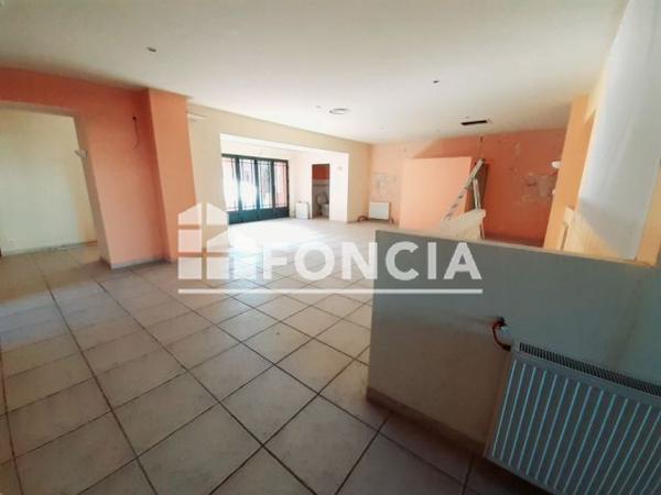 Local commercial 6 pièces T6 F6 295 m² à Montelimar 26200 à vendre
