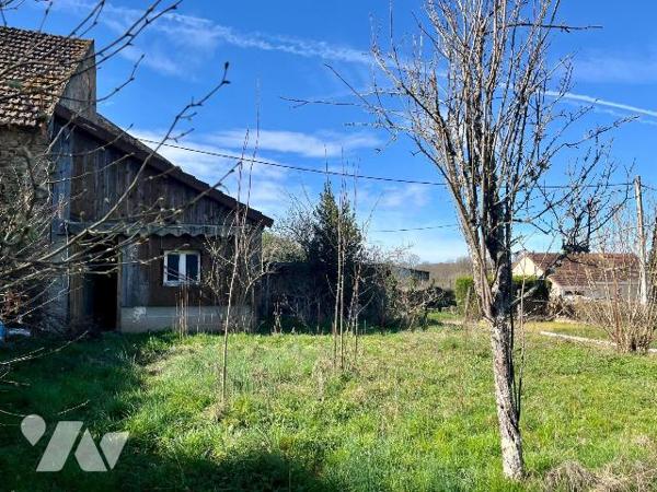 A VENDRE à Champmorlin, commune de SAINTE MAGNANCE (89420), à quelques kilomètres d'AVALLON :
...