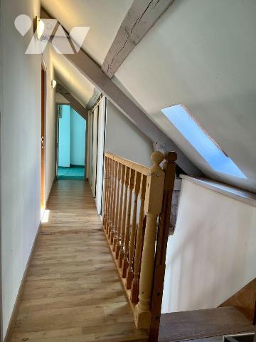 A VENDRE à Champmorlin, commune de SAINTE MAGNANCE (89420), à quelques kilomètres d'AVALLON :
...