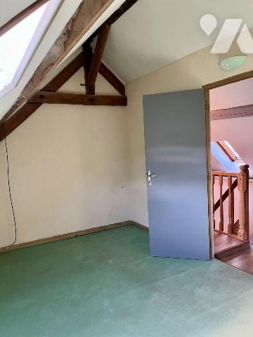 A VENDRE à Champmorlin, commune de SAINTE MAGNANCE (89420), à quelques kilomètres d'AVALLON :
...