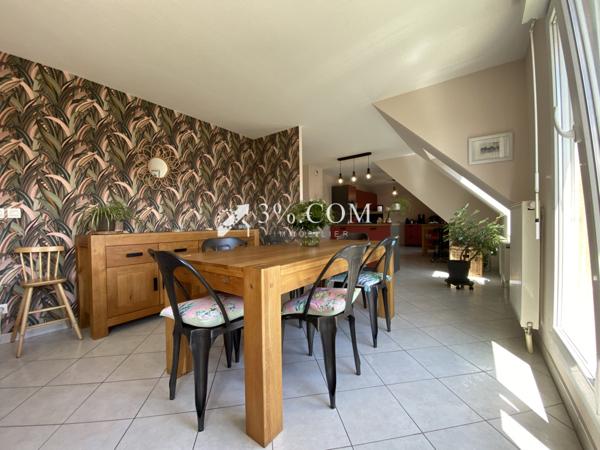 3%.COM - à INGWILLER appartement COUP DE COEUR de 4 pièces, 127 m²/192 m² situé au 3ème et dernier étage. Ingwiller (67340)