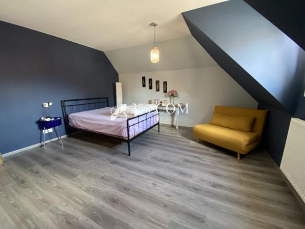 3%.COM - à INGWILLER appartement COUP DE COEUR de 4 pièces, 127 m²/192 m² situé au 3ème et dernier étage. Ingwiller (67340)