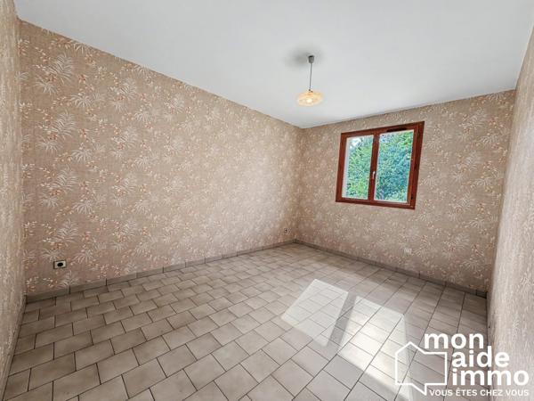 Plain-pied avec grand garage et terrain constructible