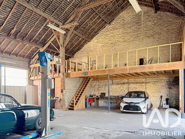 Parking à vendre 177 m² Fontenay-le-Comte