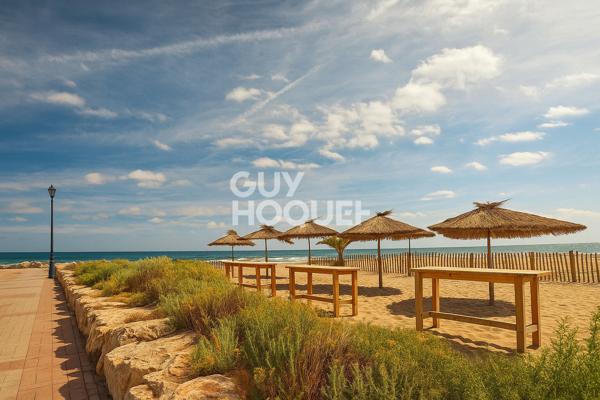 RESTAURANT FRONT DE MER TERRRASE SUR LA PLAGE UNIQUE