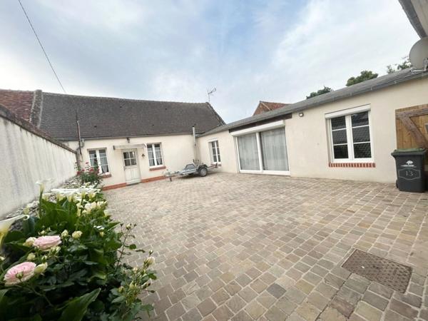 Maison à vendre 8 pièces CRESSONSACQ (60)