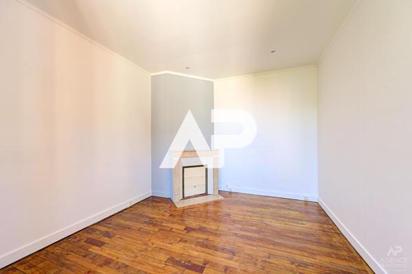Appartement Rueil Malmaison 2 pièce(s) 34.01 m2 230 000 € **  - Référence  19992