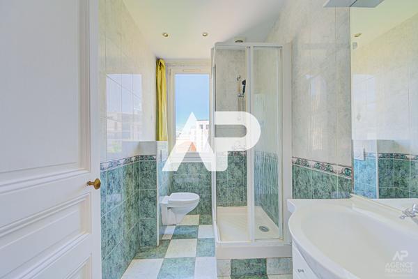 Appartement Rueil Malmaison 2 pièce(s) 34.01 m2 230 000 € **  - Référence  19992