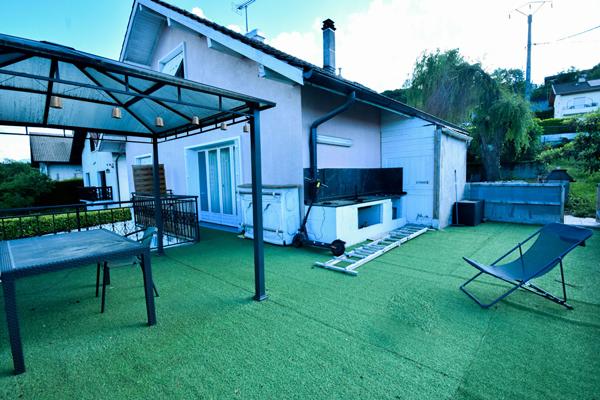 Maison de rapport à ÉTREMBIÈRES - Idéales investissement 6 appartements (vendus sans locataire)
