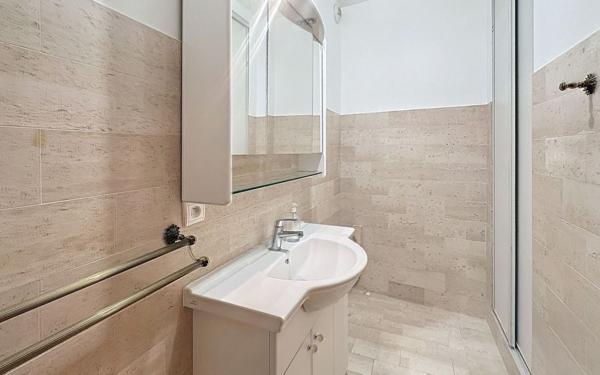 Appartement à vendre    3 pièces • 74 m2 Villeneuve-Loubet